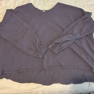 greyish blue top! super cute and a size S!